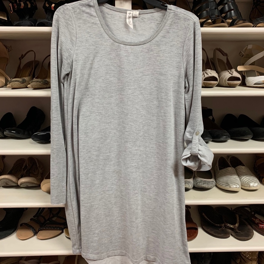 Small gray tunic tshirt dress. Roll up sleeve.